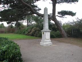 Greenwich Meridian Marker; England; Hertfordshire; Hoddesdon